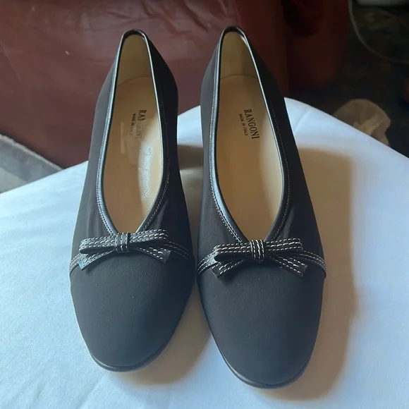 Rangoni Shoes Beautiful Pair Of Chocolate Brown Rangoni Pumps